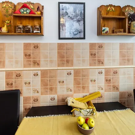 Certo -vibrant And Modern Retreat