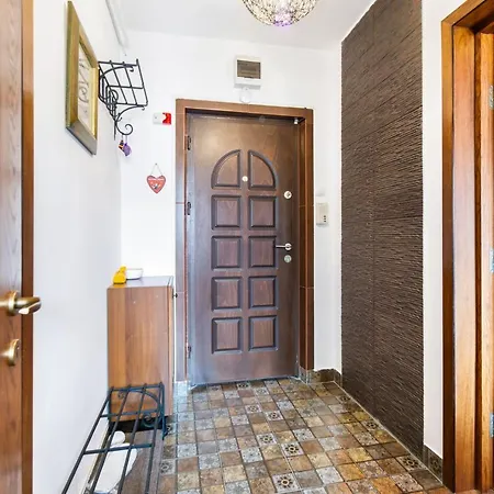 Certo -vibrant And Modern Retreat アパート